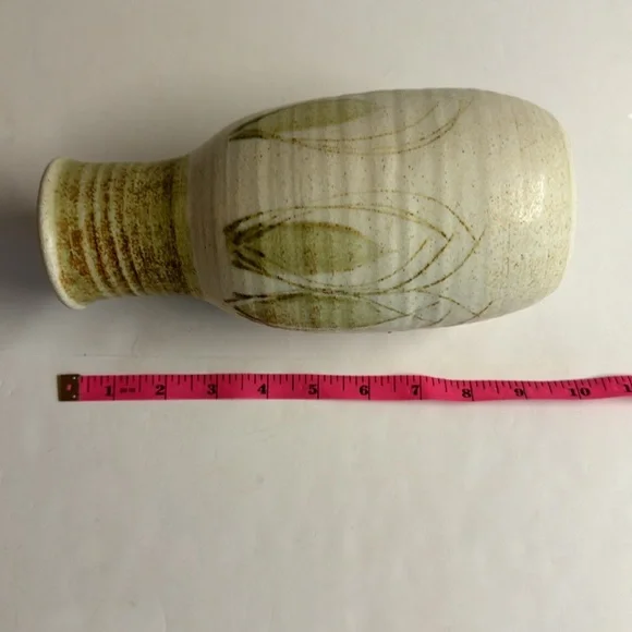 Vintage Signed Boho pottery.Neutral pottery in cream with green design.
